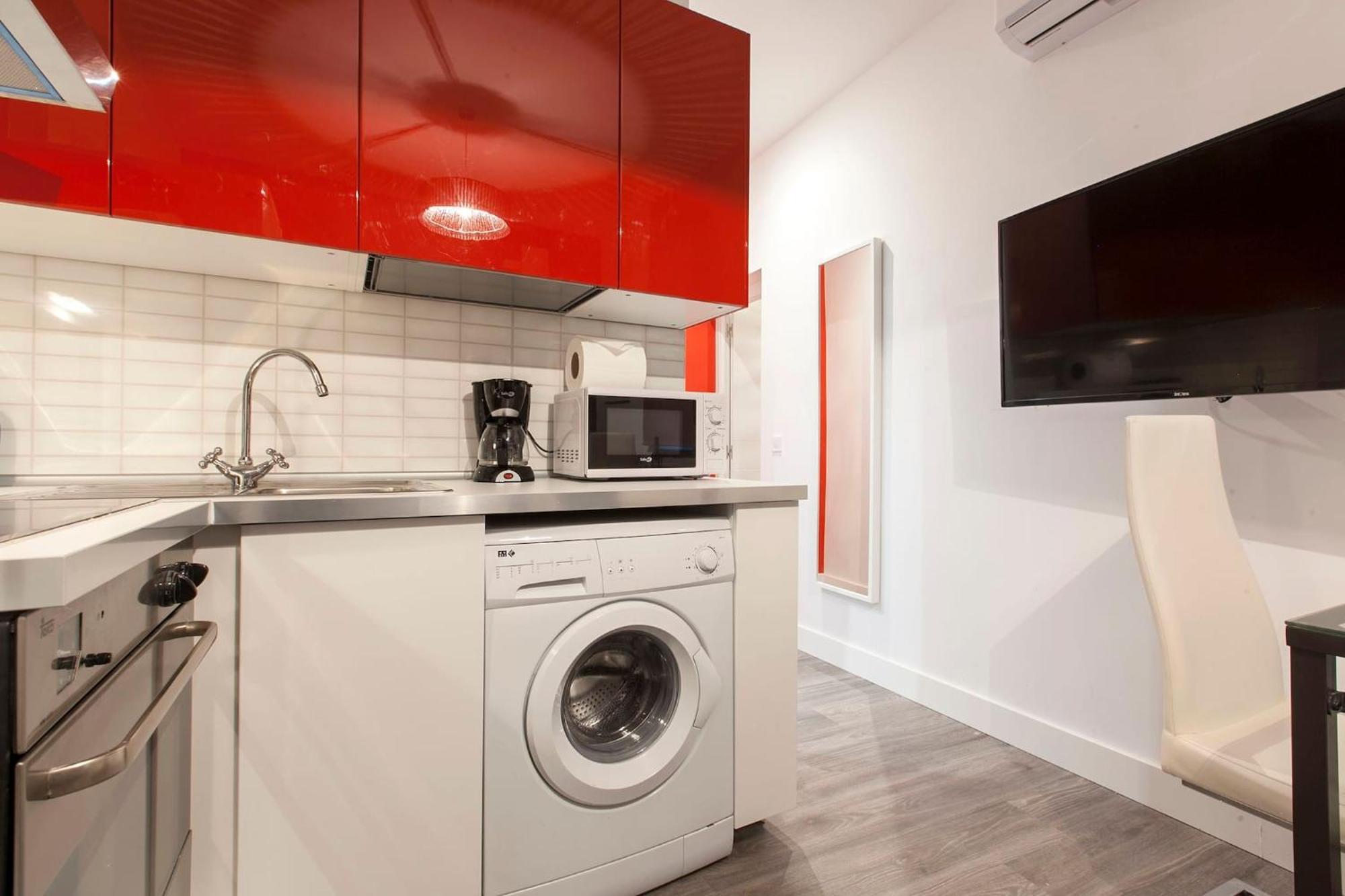 Apartamentos Day Madrid Callao Centro Gran Via Sol Malasana Екстериор снимка