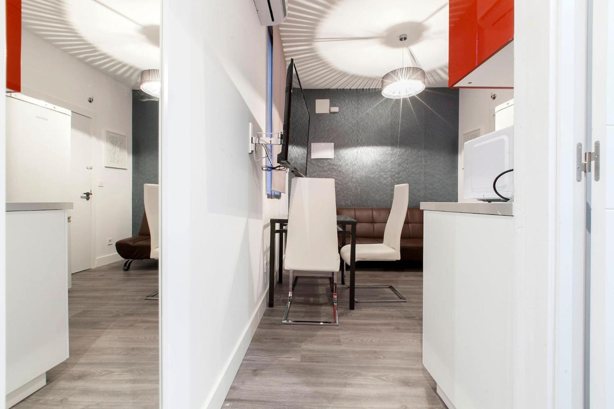 Apartamentos Day Madrid Callao Centro Gran Via Sol Malasana Екстериор снимка