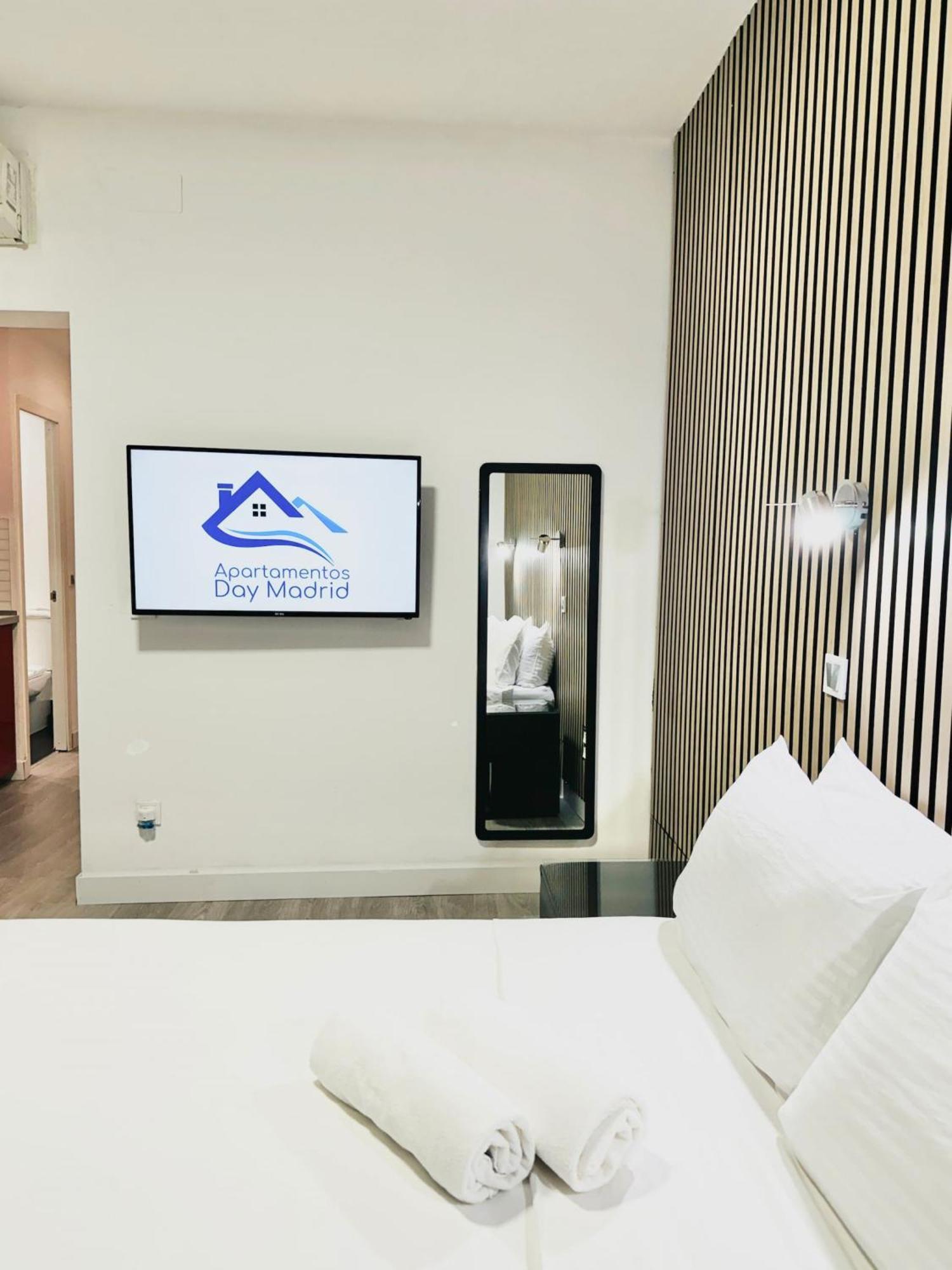 Apartamentos Day Madrid Callao Centro Gran Via Sol Malasana Екстериор снимка