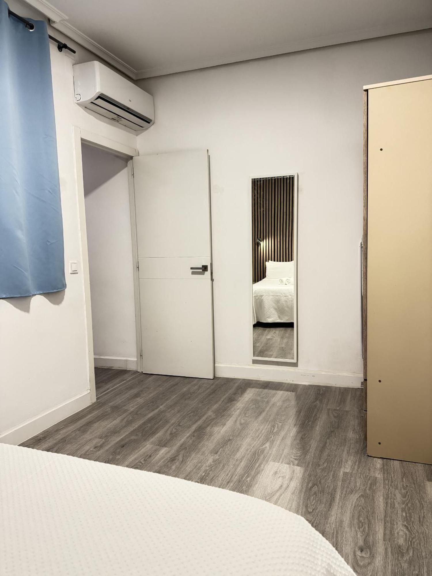 Apartamentos Day Madrid Callao Centro Gran Via Sol Malasana Екстериор снимка
