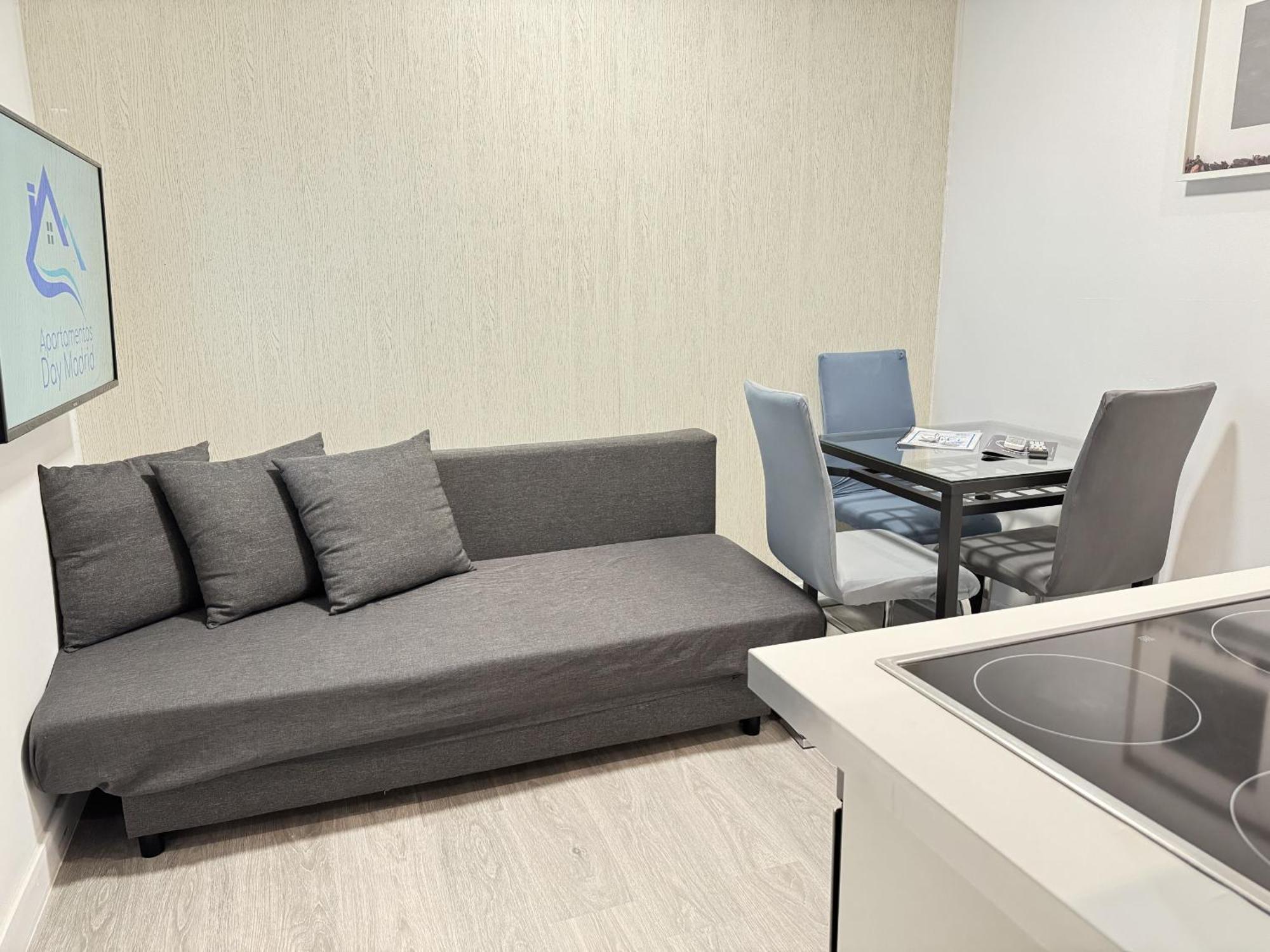 Apartamentos Day Madrid Callao Centro Gran Via Sol Malasana Екстериор снимка