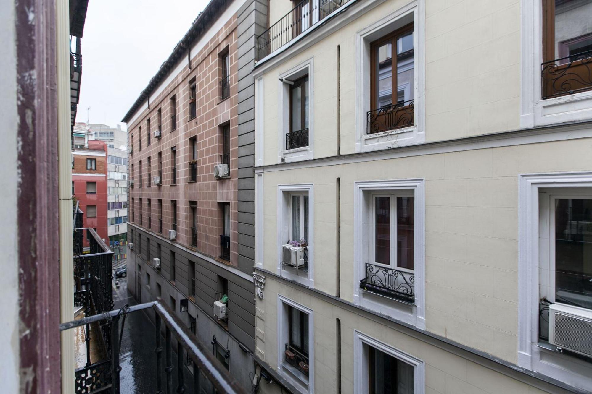 Apartamentos Day Madrid Callao Centro Gran Via Sol Malasana Екстериор снимка