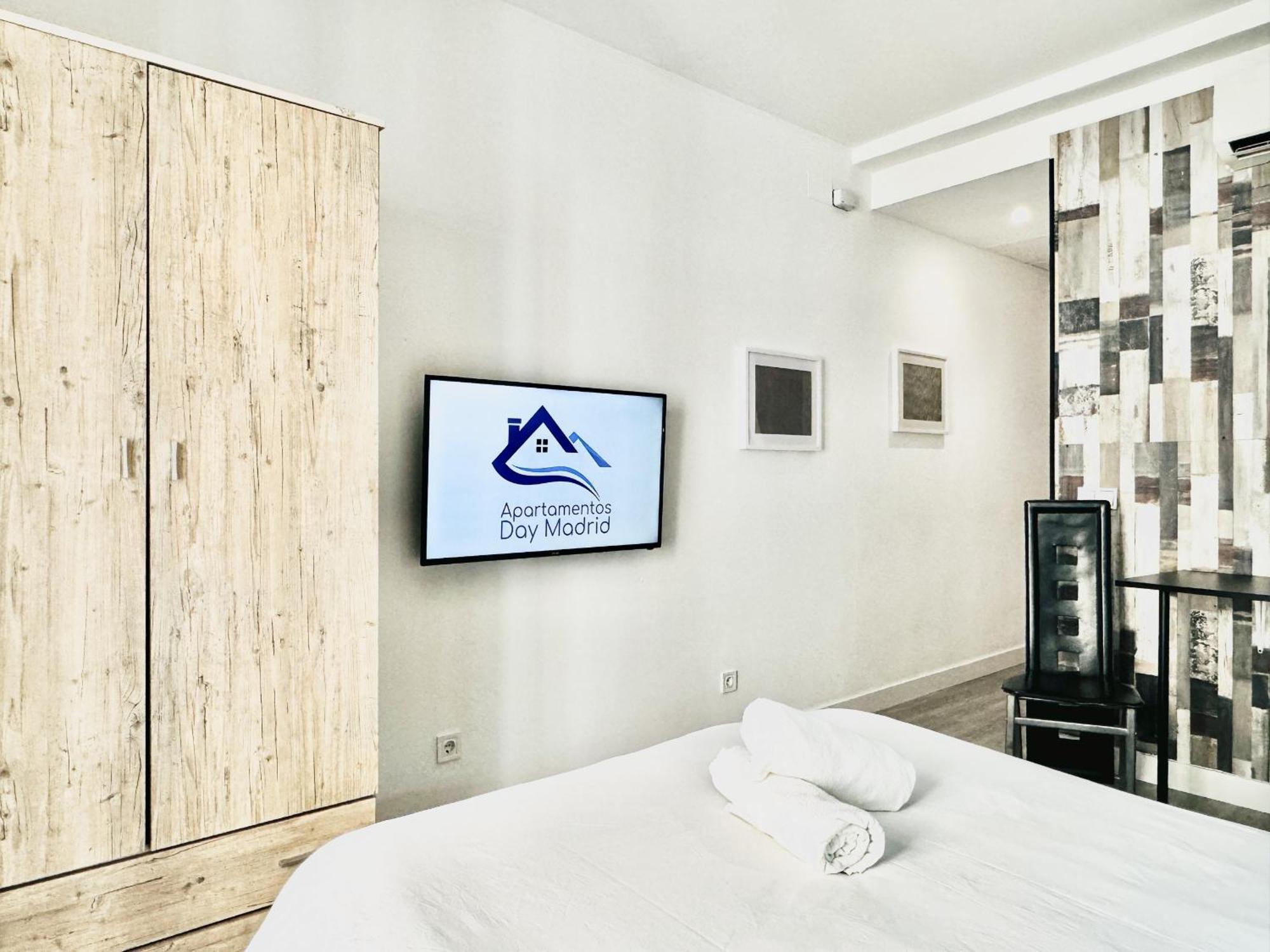Apartamentos Day Madrid Callao Centro Gran Via Sol Malasana Екстериор снимка